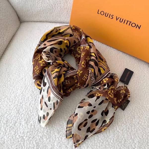 Louis Vuitton Scarf LVC00544